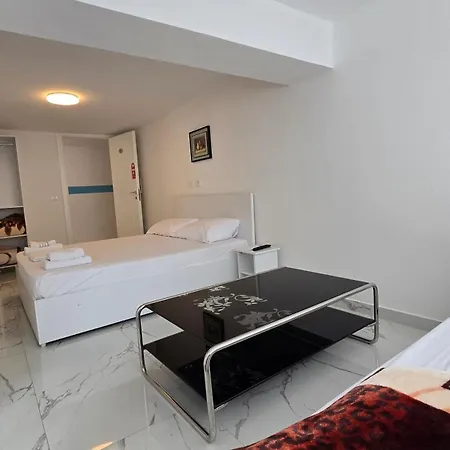 Julia 3* Durres